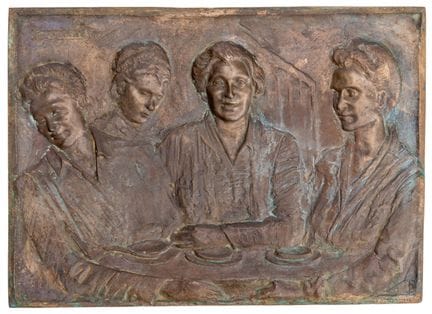 蒂莫·博尔托洛蒂（达尔福 1884 — 米兰 1954）  - 四位女性形象

青铜浅浮雕
23.5