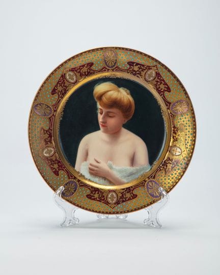Polychrome porcelain plate signed Rosley. Austrian