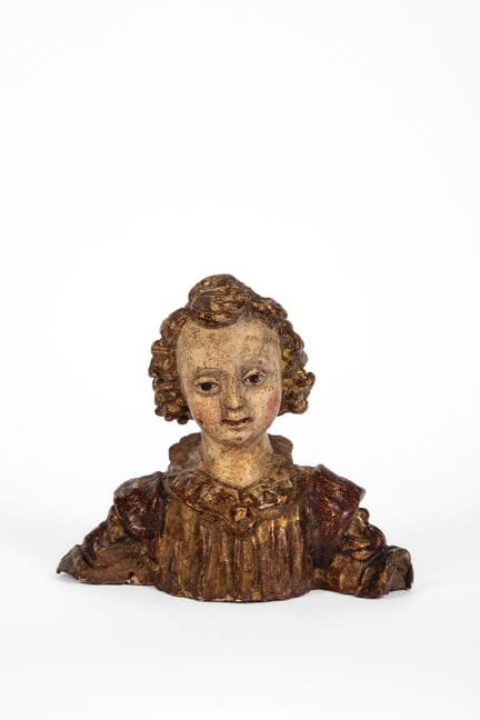 Busto de un ángel en madera tallada y yeso, lacado