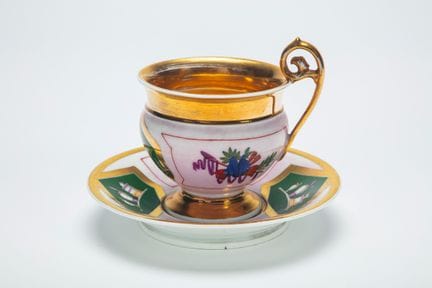 Porcelain cup and saucer, Paris, first half of the