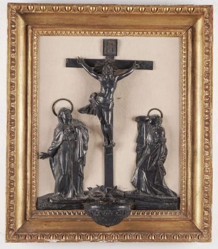 Holy water stoup

silver-plated copper
45 x 39 cm
