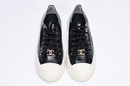 Chanel - Pair of Sneakers


Black patent leather s
