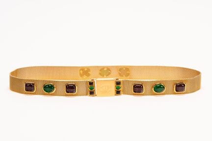 Chanel - Belt


Gilded metal belt with red and gre