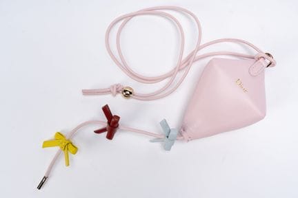 Christian Dior - Coin Kite Purse


Pink leather Co
