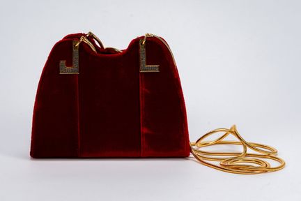 Lanvin - Red Velvet Evening Mini Bag


Red velvet 
