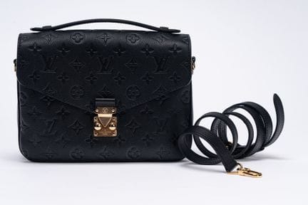 Louis Vuitton - Metis Bag


Black Monogram Emprein
