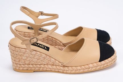Chanel - Espadrilles


Beige leather rope-heel esp