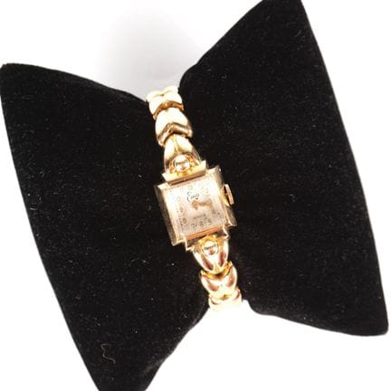 ENO: Women's watch in 18K yellow gold (750/oo), ea
