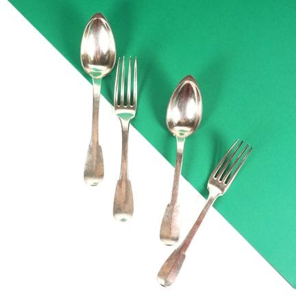 Ensemble de quatre couverts en argent, modèle unip
