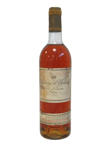 1 bottle CH. D'YQUEM 1er Cru Sup Sauternes 1976
La
