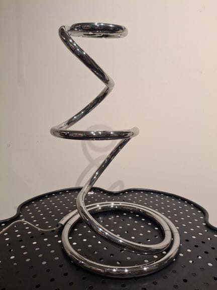 Ron ARAD (born in 1951)
Pizza Kobra
Articulated la