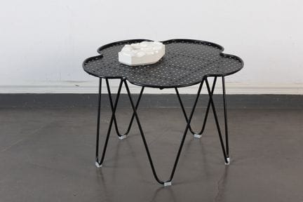 India MAHDAVI (nacida en 1962) para Monoprix
Mesa 