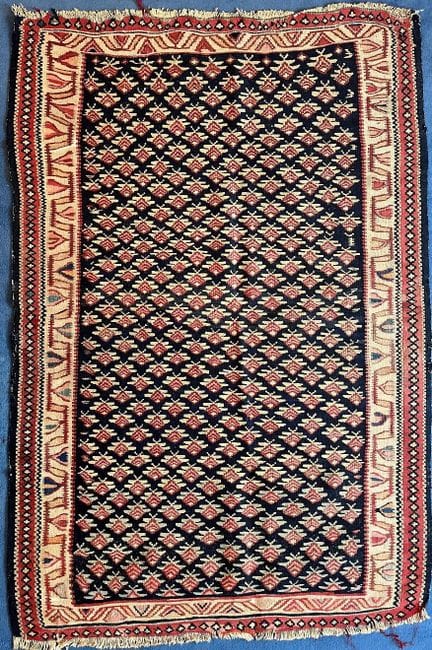 Kilim de Senneh o Kilim de Bidjar (urdimbre y tram
