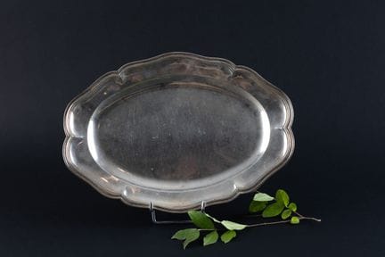 PLAT en argent (950).
AIX, Honoré BUREL (reçu maît
