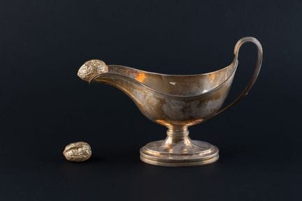 SAUCIERE en argent (950). 
PARIS, Désiré-Toussaint