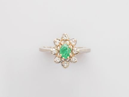 Small vintage daisy ring in two-tone 750°/°° (18K)
