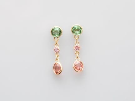 Pair of 750°/°° (18K) yellow gold earrings, set wi