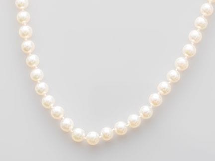 Akoya cultured pearl necklace, 5/5.5 mm in diamete