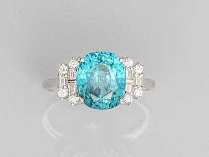 750°/°° (18K) white gold ring, set with a 5.80 ct 