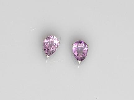Pair of 750°/°° (18K) platinum earrings, each set 