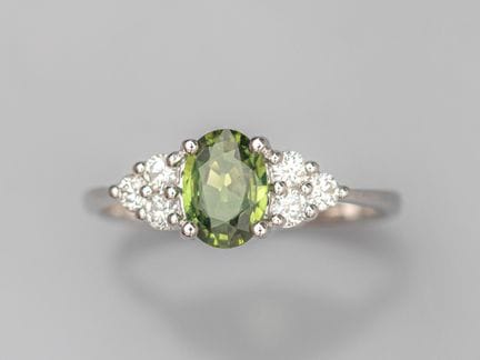750°/°° (18K) white gold ring, set with an oval-cu