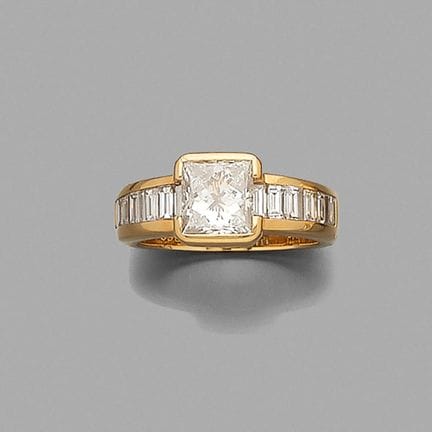 CHAUMET
Anello in oro 18 carati (750), impreziosit
