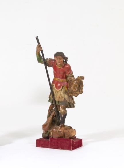 Statua 
in legno policromo raffigurante San Michel