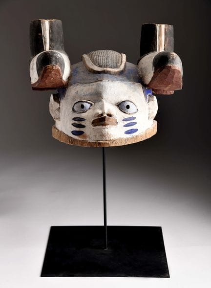 Maschera "Gelede", legno intagliato e dipinto, bas