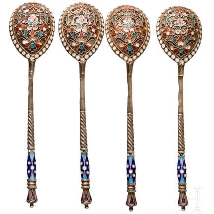 Four silver-gilt and cloisonné-enamel tea spoons, 