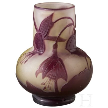 Piccolo vaso “Ancolies”, Nancy, Emile Gallé, 1900 