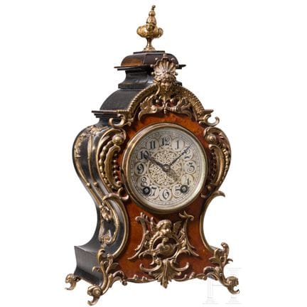 Orologio da tavolo in stile storicista tedesco, A.