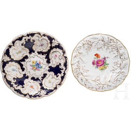 Dos platos de porcelana con motivos florales, Meis