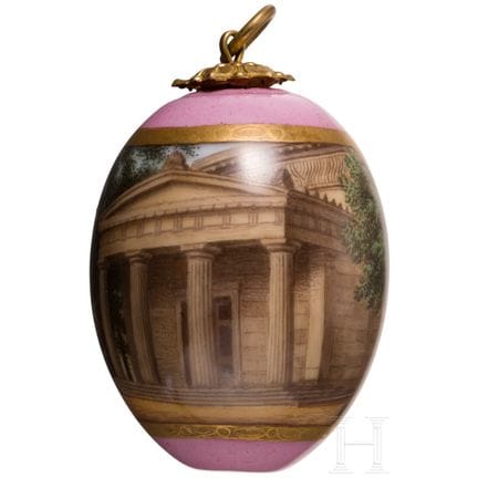 Uovo di Pasqua in porcellana raffigurante il Mauso