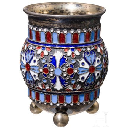 A cloisonné enamel vodka beaker, Moscow, Ivan Khle