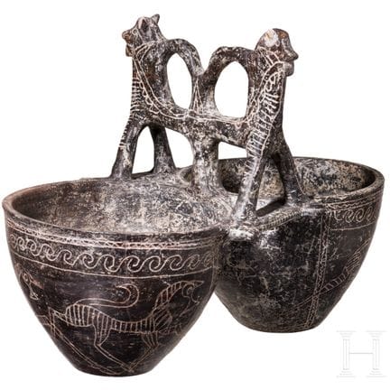 Vase double en impasto avec des anses en forme de 