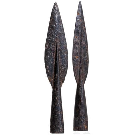 Deux pointes de lance franques, Ve siècle  
Lames 