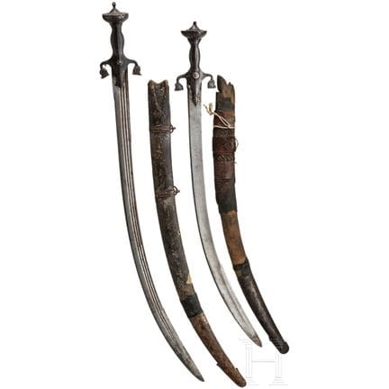 Due pulwar afghani con foderi, XIX secolo  
Lame r