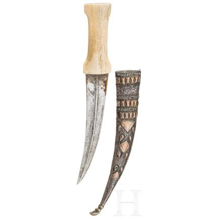 Un khandjar di Bukhara con impugnatura in avorio d