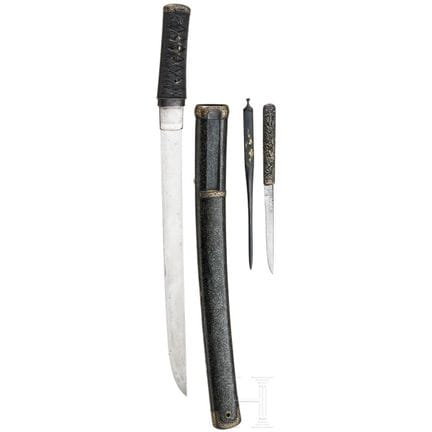 Un wakizashi, prima metà del periodo Edo  
Lama Hi