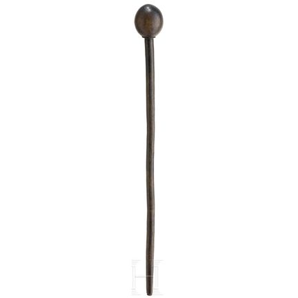 Un "knobkerrie" sudafricano con corno di rinoceron