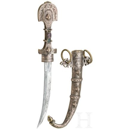 Una koummya marocchina con montatura in argento, 1
