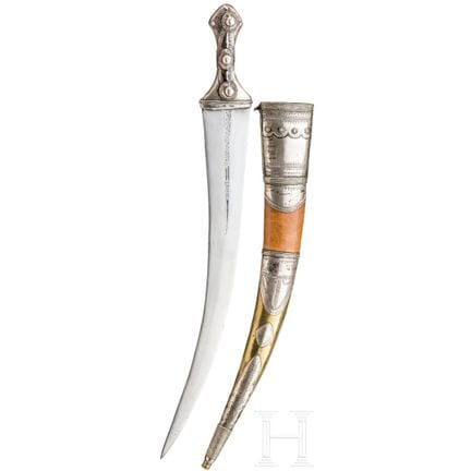 Large Yemeni jambiya with silver mountings, mid-20