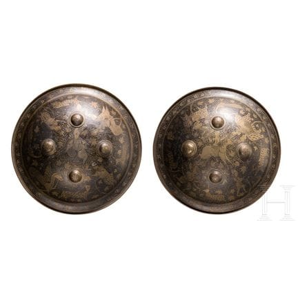 Coppia di scudi a pugno indiani, Lahore, XIX secol