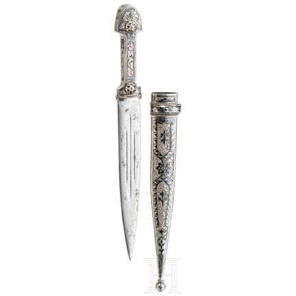 A Caucasian nielloed silver kinzal, ca. 1920  
Zwe