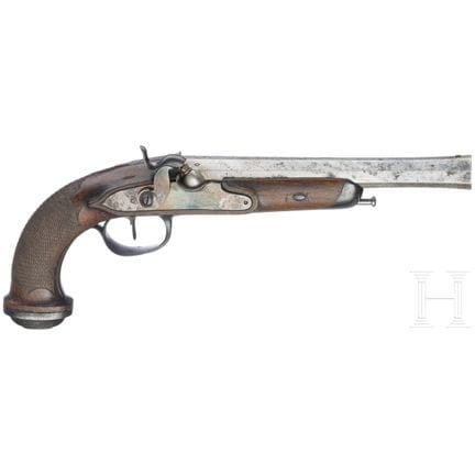 A French percussion pistol, ca. 1810  
Leicht gest