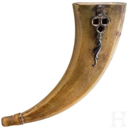 Une powderflask allemande avec clé pour mousqueton
