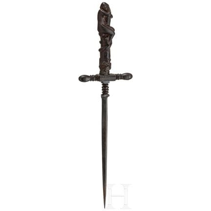 An Italian stiletto, 17th century  
Lame triangula