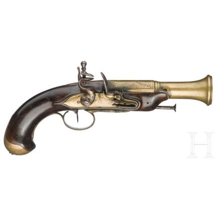 A flintlock blunderbuss pistol with brass barrel, 