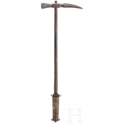 Une pioche de cavalier allemande, vers 1600  
Bec 