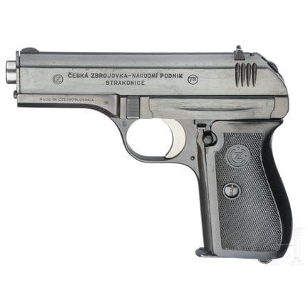 A CZ Mod. 27, 1949  
Calibre 7,65 mm Browning, n° 